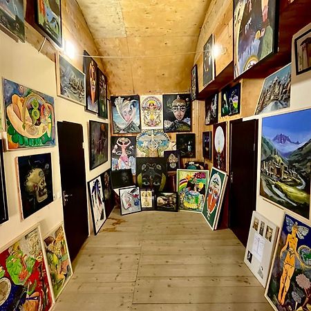 Gamarjoba Guest And Art House Hotel Ushguli Luaran gambar